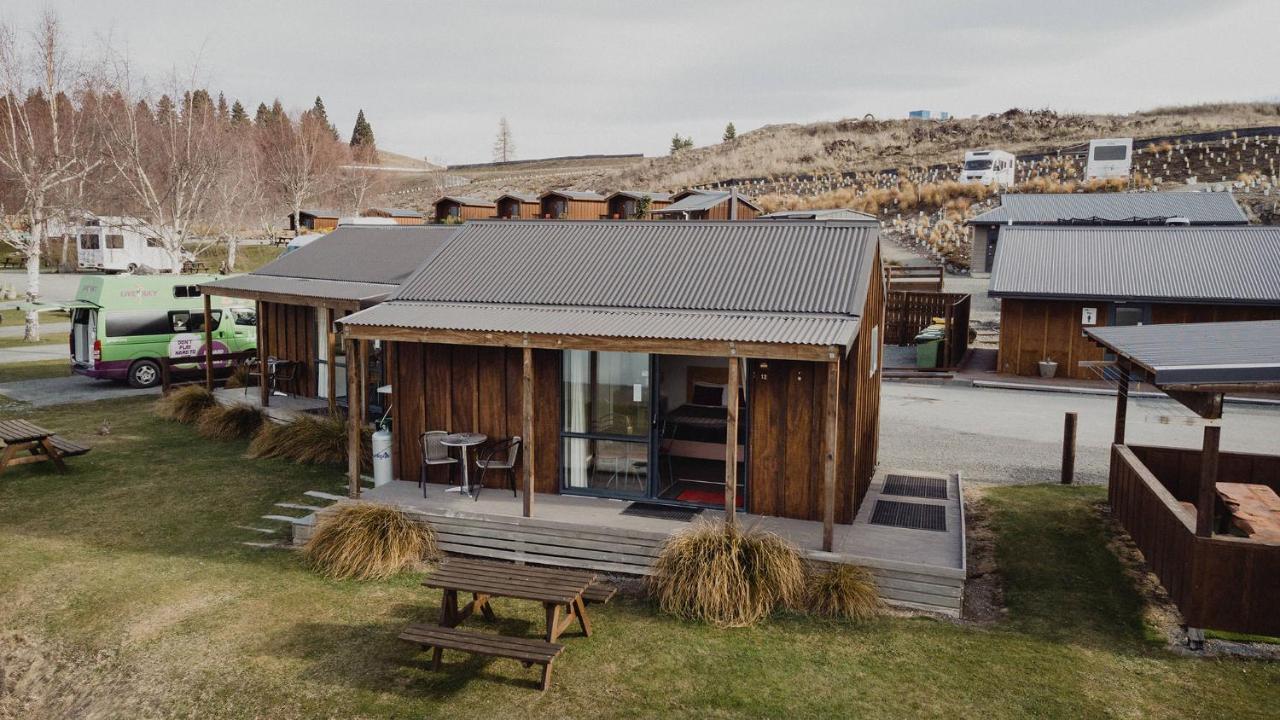 Lakes Edge Holiday Park Lake Tekapo Bagian luar foto