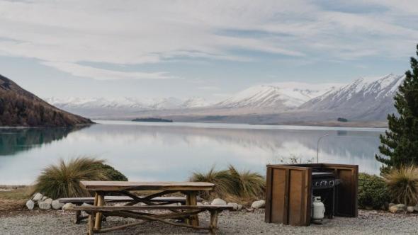 Lakes Edge Holiday Park Lake Tekapo Bagian luar foto