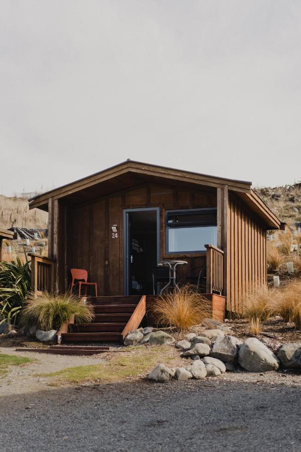 Lakes Edge Holiday Park Lake Tekapo Bagian luar foto