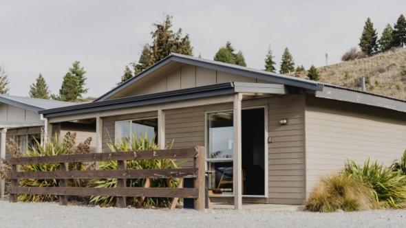 Lakes Edge Holiday Park Lake Tekapo Bagian luar foto